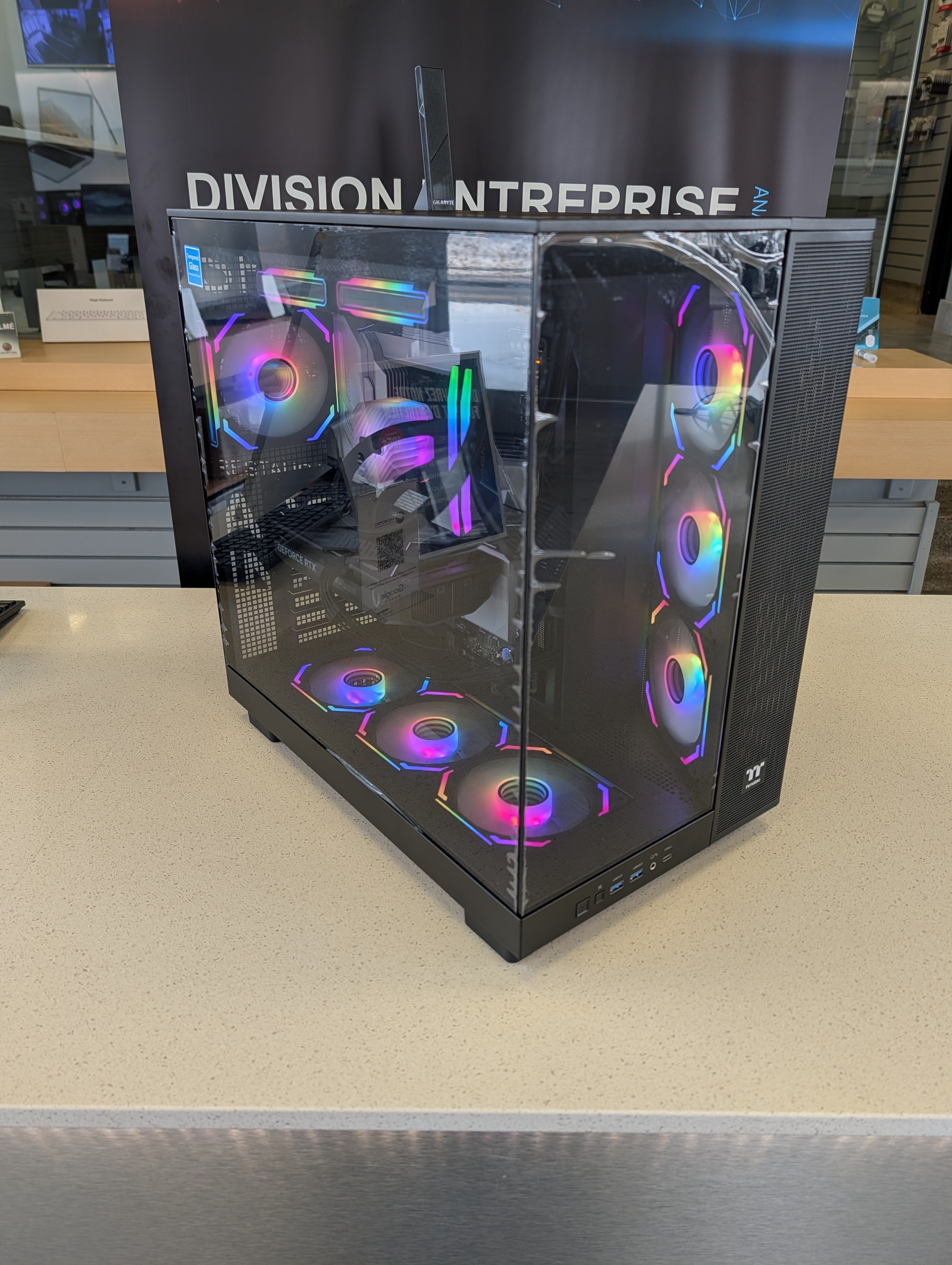 Custom Gaming PC - Intel Ultra 7 265K | RTX 5060 Ti 16Go, 32GB, 1TB, 240mm AIO